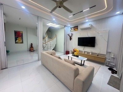CHO THUÊ NHÀ GẦN TRƯỜNG ĐẠI HỌC VĂN LANG 4 PHÒNG NGỦ BÌNH THẠNH 